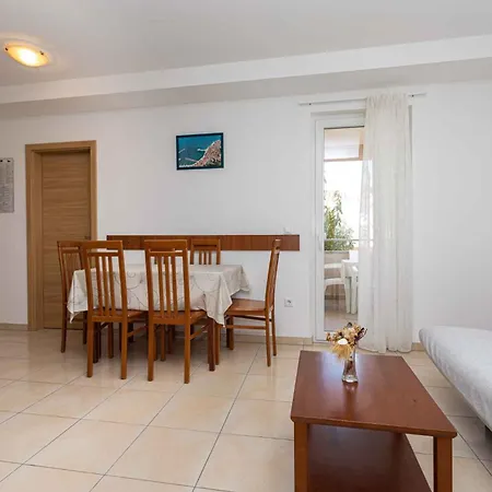 In 12394 Apartment
