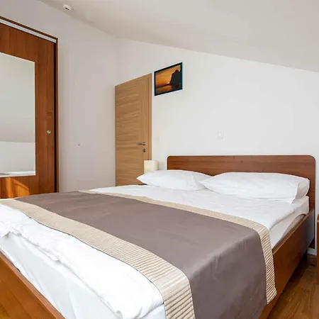 Apartment In 12394