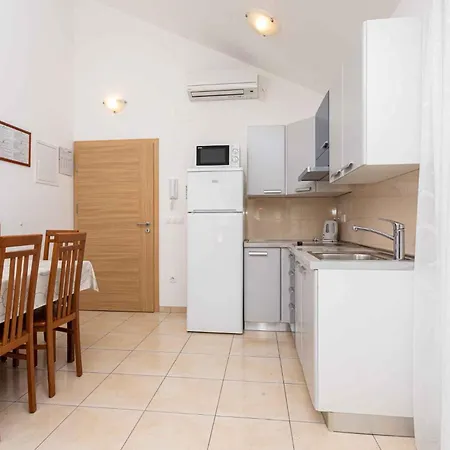 Apartment In 12394 Baska (Krk)